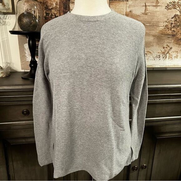 LOFT Gray Sweater Long Drop Sleeve size XS - Picture 2 of 9